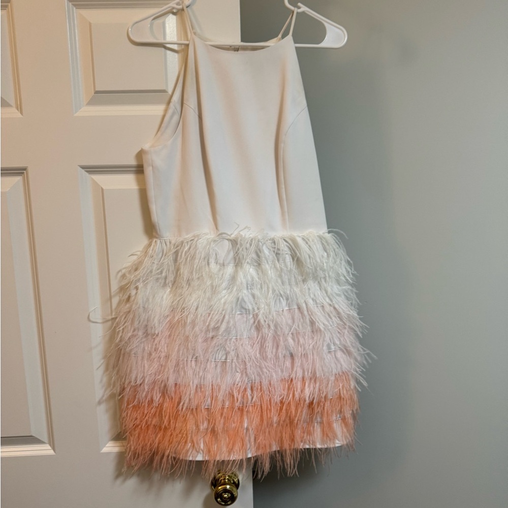 Laundry By Shelli Segal White and Peach Feather Mini Dress